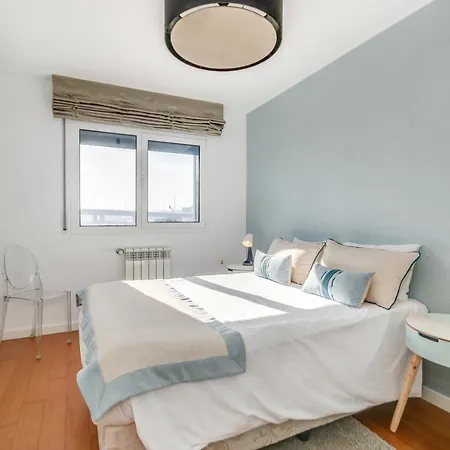 Welcome Here - Tamisa - Parque Nacoes * Lissabon